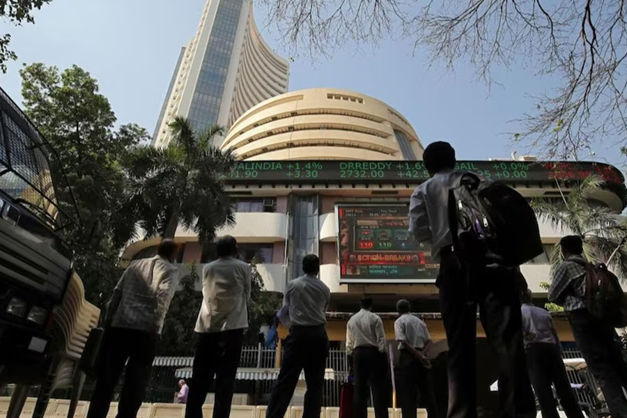 Nifty 50 Ends Trading Session Down 0.47% as India Stocks Retreat